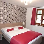 Restaurace A Bludovecek Pensjonat 3*