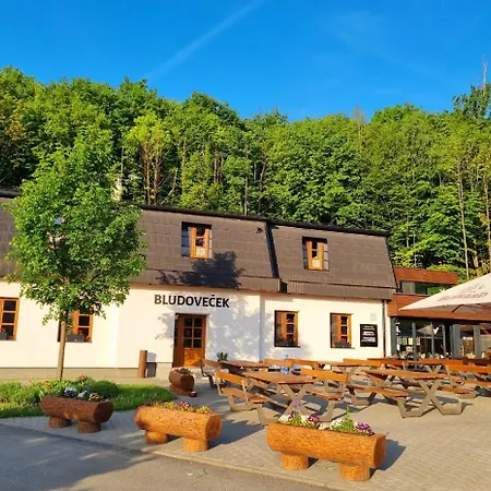Restaurace A Bludovecek Gasthof 3*