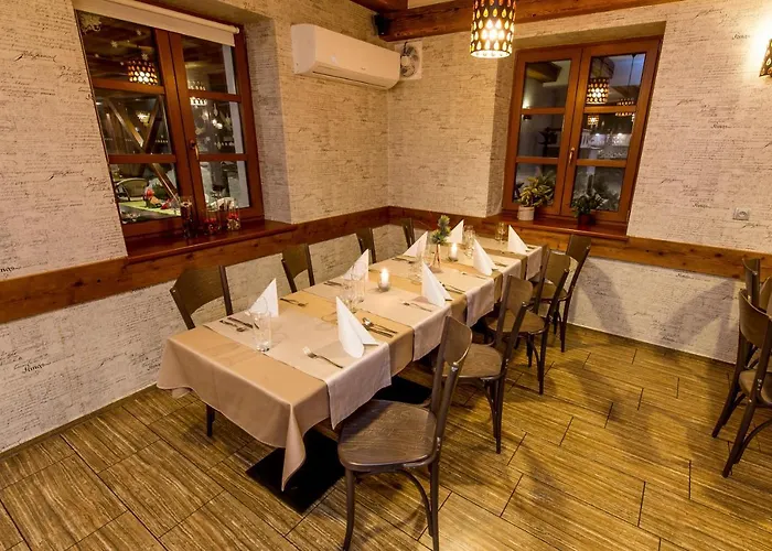 Restaurace A Bludovecek Vendégház
